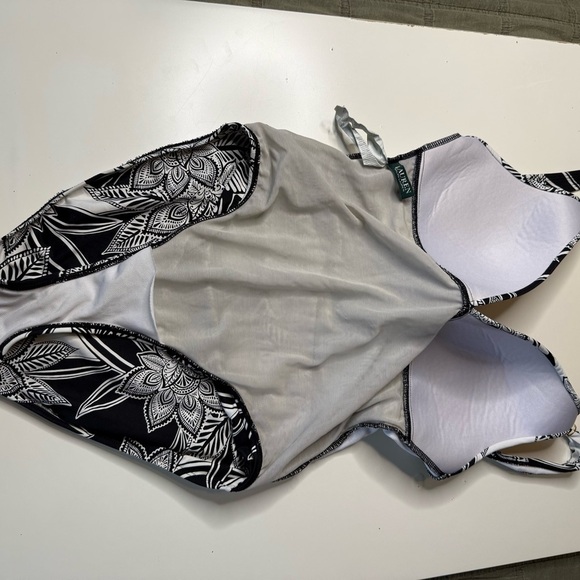 Lauren Ralph Lauren Graphic Floral Slimming One Piece Swimsuit Size 10 - Picture 8 of 9